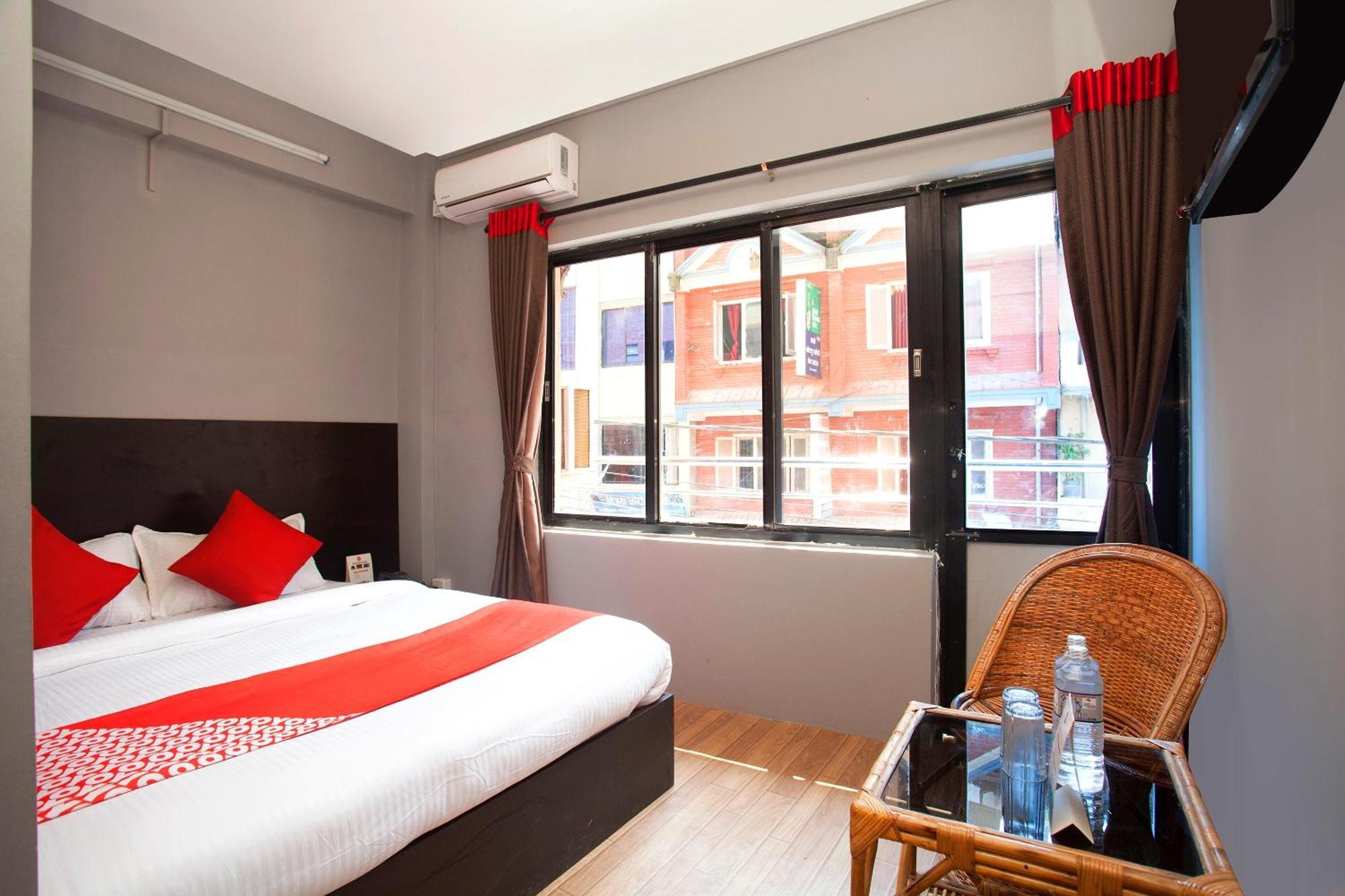 Oyo 587 Hotel Tradition Inn Катманду Екстер'єр фото