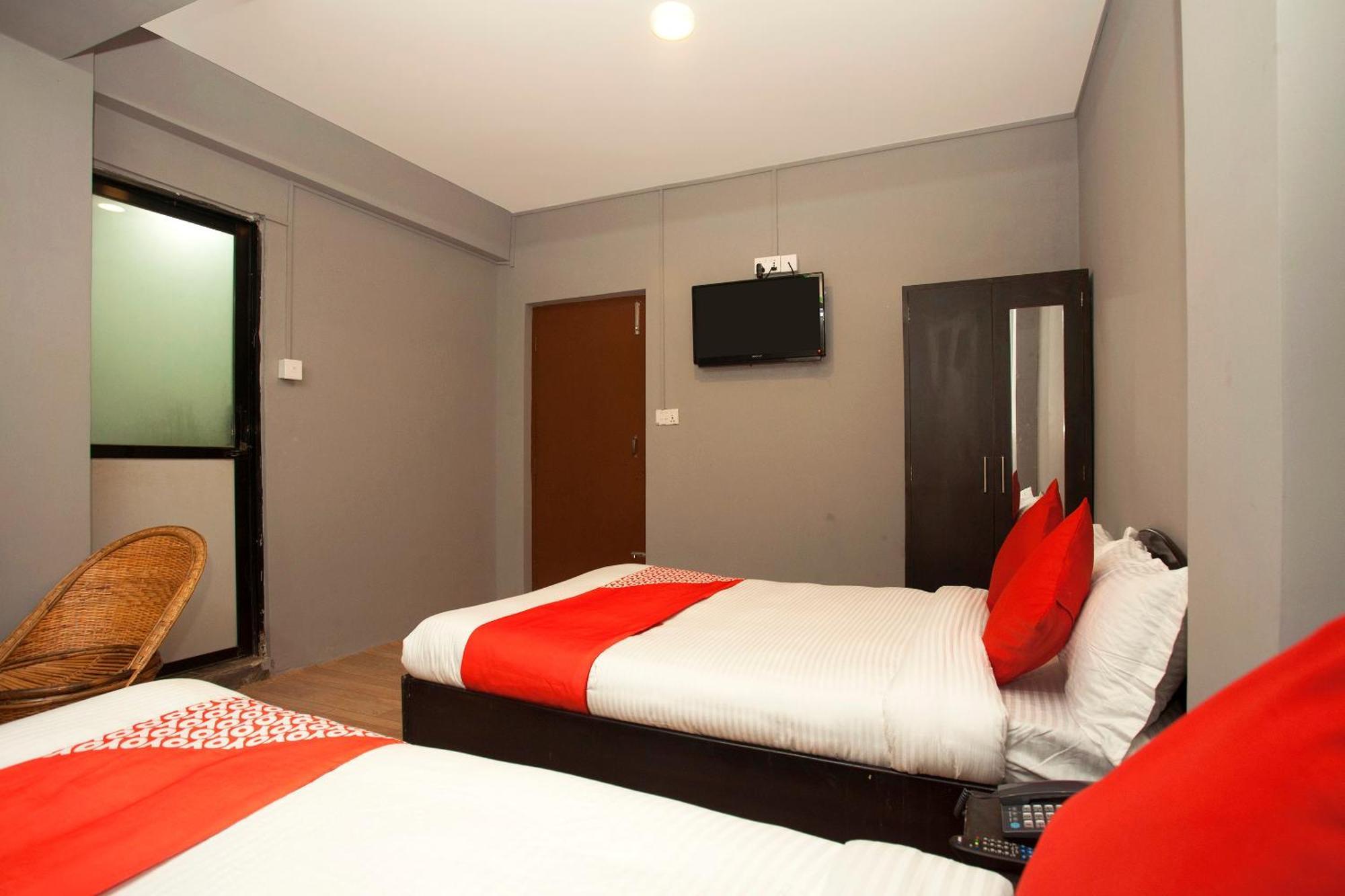 Oyo 587 Hotel Tradition Inn Катманду Екстер'єр фото