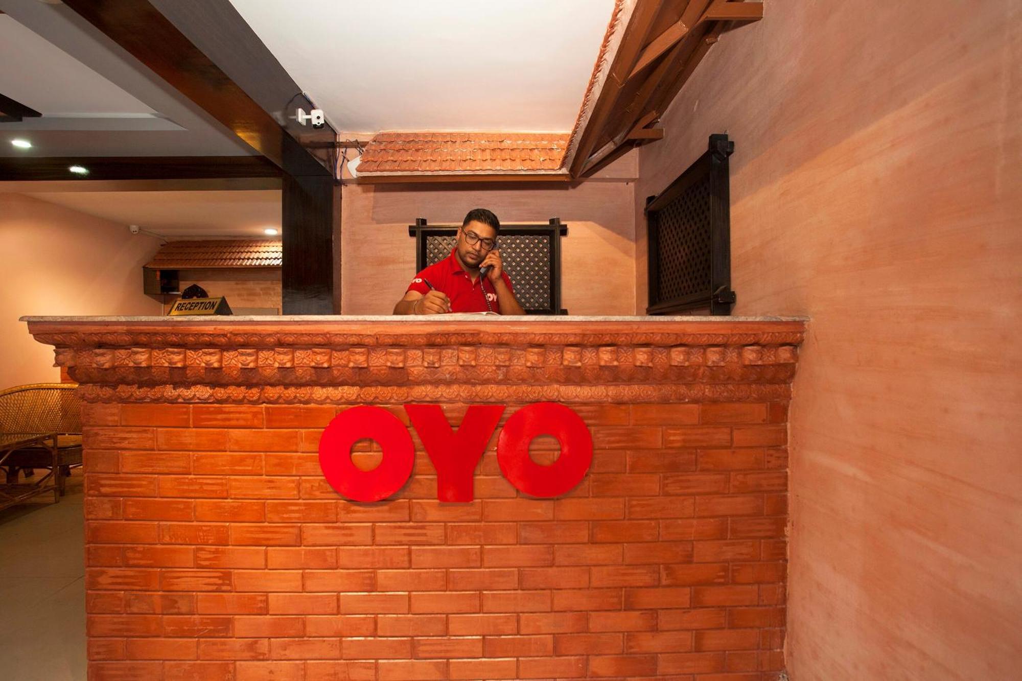 Oyo 587 Hotel Tradition Inn Катманду Екстер'єр фото