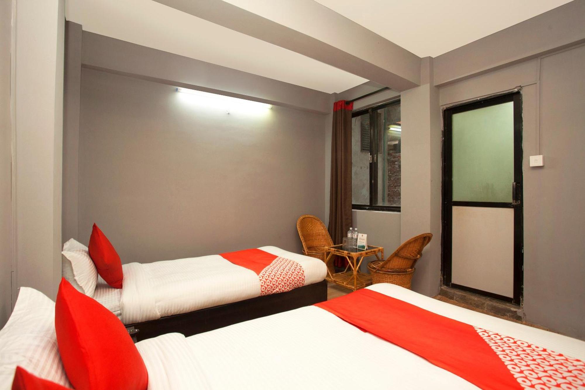 Oyo 587 Hotel Tradition Inn Катманду Екстер'єр фото